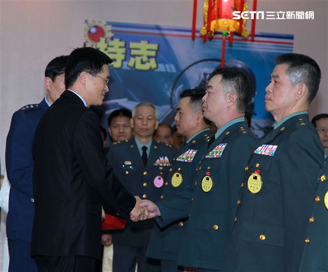 國防部長嚴德發布達108年下半年陸海空軍將官晉任暨授階。（記者邱榮吉/攝影）