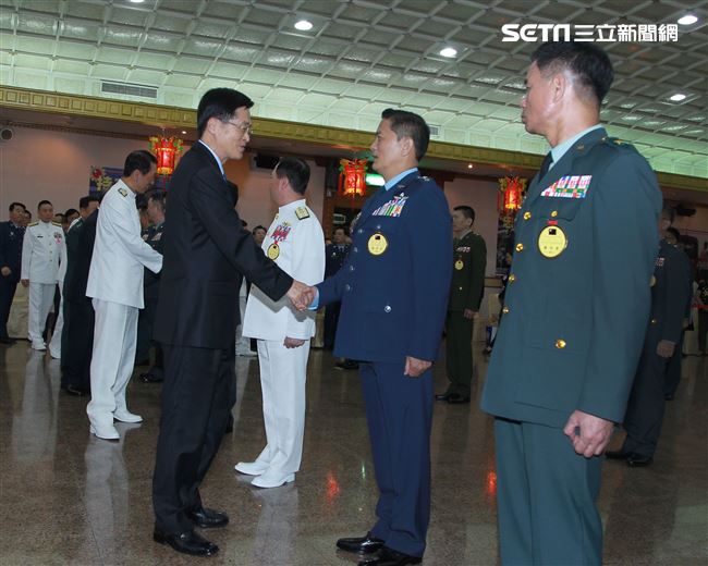 國防部長嚴德發布達108年下半年陸海空軍將官晉任暨授階。（記者邱榮吉/攝影）