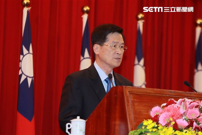 國防部長嚴德發布達108年下半年陸海空軍將官晉任暨授階。（記者邱榮吉/攝影）