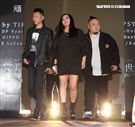 張惠妹與頑童首度獻唱電玩遊戲主題曲。（記者邱榮吉/攝影）