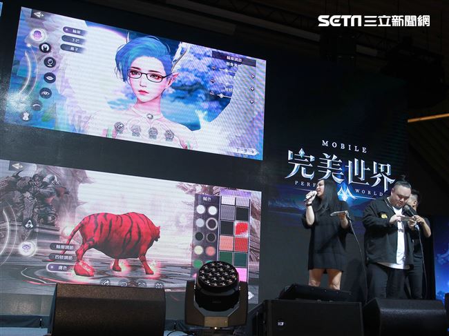 張惠妹與頑童首度獻唱電玩遊戲主題曲。（記者邱榮吉/攝影）