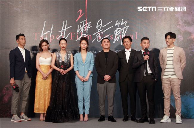導演趙德胤、演員吳可熙、宋芸樺、夏于喬、施名帥、湯志偉、黃尚禾、張立昂、李李仁出席「灼人秘密」台北電影節首映。（記者邱榮吉/攝影）