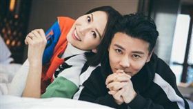  蔡少芬跟老公張晉。（翻攝微博）