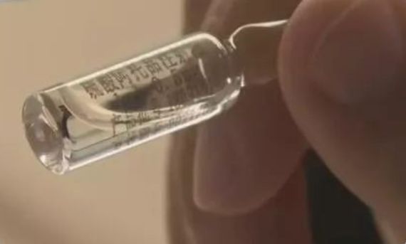 兒誤喝農藥！媽上網找解方　醫師傻眼