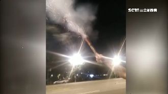 總統府前放煙火！兄妹開直播、嗆警察