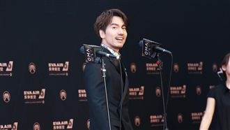 被問祝福林志玲？言承旭2動作洩心聲