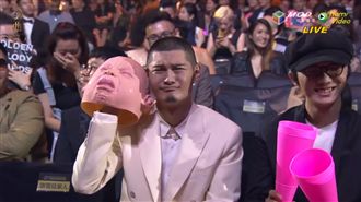 歌王Leo王是學霸　考上台大卻輟學