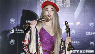 蔡依林得獎後飆英文髒話⋯胃就不痛了