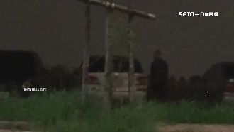 怪客亂開車門　直擊民眾錄影報警