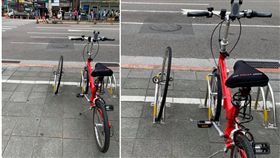 現在的小偷無所不偷啊！一名女網友表示，她日前騎腳踏車出門辦事，沒想到要離開時驚見隔壁的腳踏車被「分屍」，僅剩前輪和一個鎖，看起來相當淒涼。照片曝光後，掀起網友熱議，紛紛直喊：「太誇張了！」（圖／翻攝自爆廢公社）