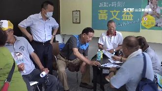 挺藍50年也怒了！韓粉切心填罷免書