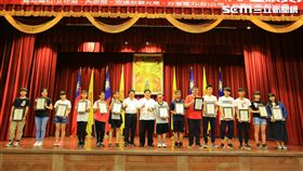 顏清標頒獎遭「大聲」／大甲鎮瀾宮提供