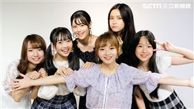 （左起）潘姿怡、張羽翎、小山美玲、隊長陳詩雅（中）、李孟純、高硯晨。（圖／好言娛樂提供）