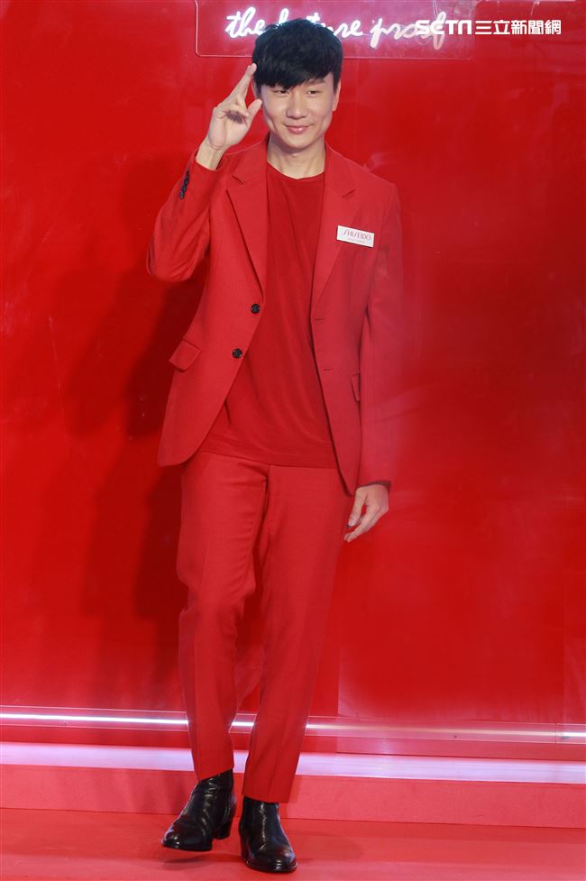 JJ林俊傑分享年輕正能量心態外，對於肌膚的保濕不馬虎。（記者邱榮吉/攝影）