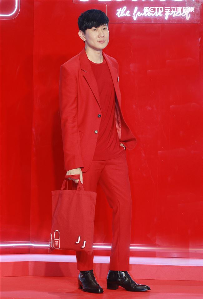 JJ林俊傑分享年輕正能量心態外，對於肌膚的保濕不馬虎。（記者邱榮吉/攝影）