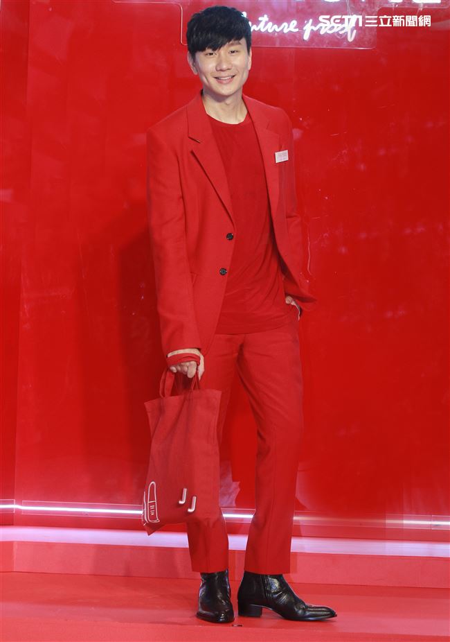 JJ林俊傑分享年輕正能量心態外，對於肌膚的保濕不馬虎。（記者邱榮吉/攝影）