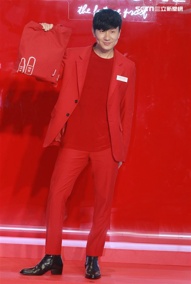 JJ林俊傑分享年輕正能量心態外，對於肌膚的保濕不馬虎。（記者邱榮吉/攝影）