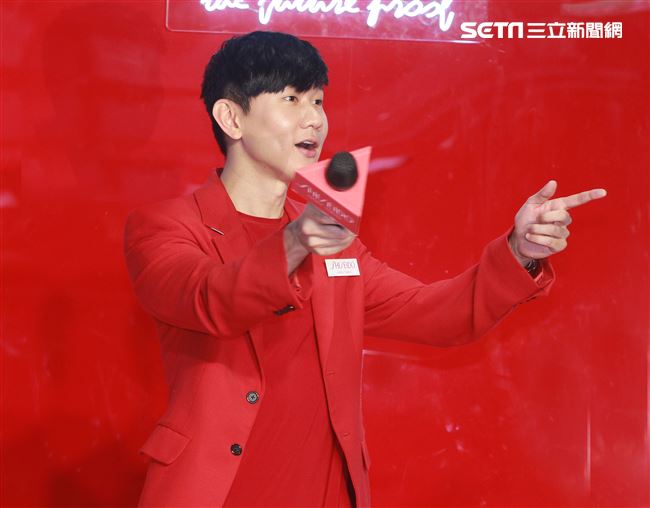 JJ林俊傑分享年輕正能量心態外，對於肌膚的保濕不馬虎。（記者邱榮吉/攝影）