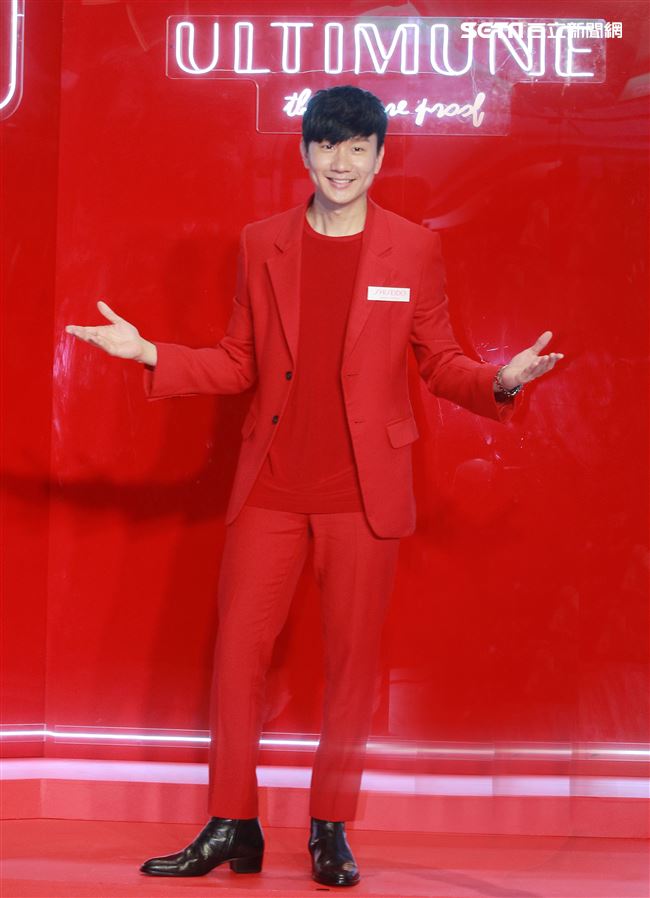 JJ林俊傑分享年輕正能量心態外，對於肌膚的保濕不馬虎。（記者邱榮吉/攝影）