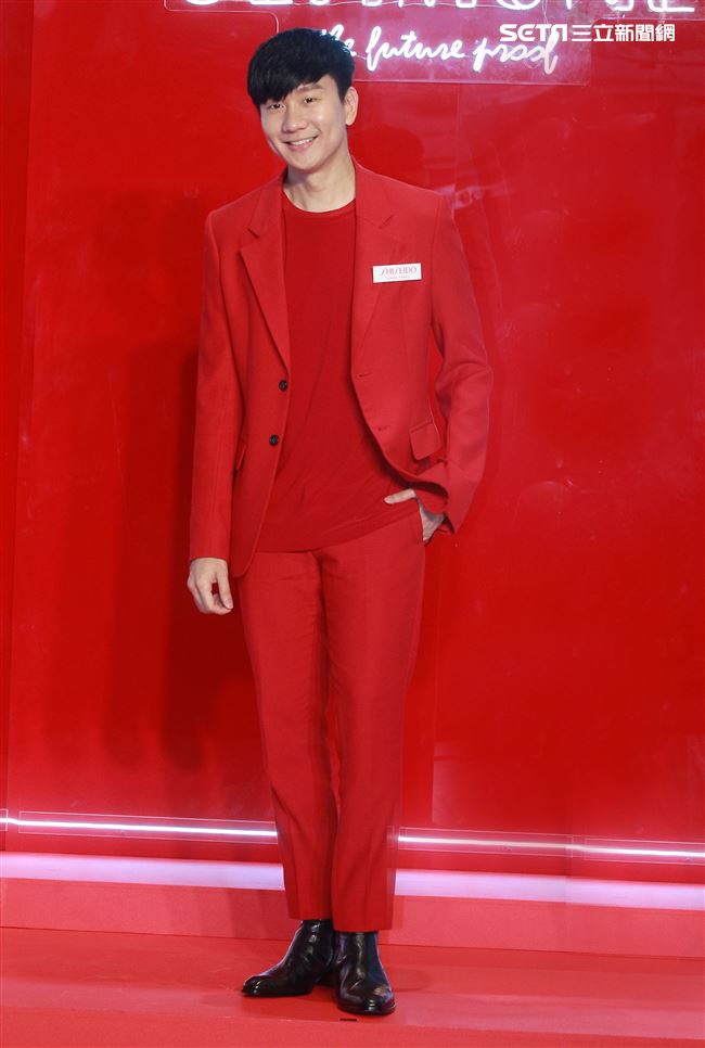 JJ林俊傑分享年輕正能量心態外，對於肌膚的保濕不馬虎。（記者邱榮吉/攝影）