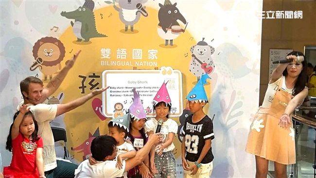 暑假出國　CHECKIN英語怎麼說