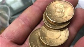 台中,50元,硬幣,偽幣,檳榔攤（圖／翻攝自當事人臉書）