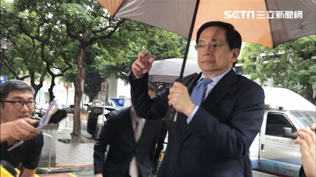 違法兼職彈劾案　管中閔出庭這樣說