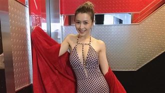 吳婉君辣到搶手！兩渣男全淪裙下臣