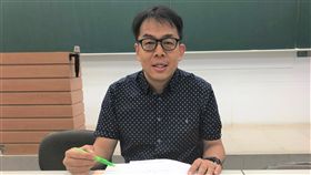 拿指考拚分發  補教估醫科432分有機會108學年度大學入學指定科目考試3日結束，補教升學輔導專家劉駿豪（圖）分析，以指考成績參加大學考試入學分發，醫學系432分以上有機會。中央社記者陳至中台北攝  108年7月3日