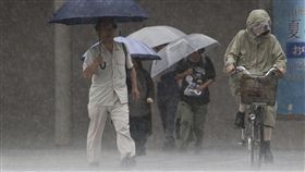 日本九州下起豪雨，氣象廳警告：快逃命！
圖／美聯社／達志影像