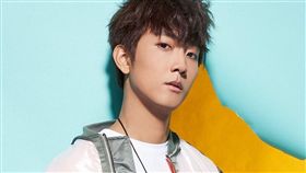 許書豪推出新專輯《真心話冒險王》，即將在8月10日華山Legacy舉辦新專輯演唱會。（圖／翻攝自臉書）