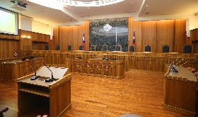 最高法院大法庭（1）