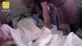 黑龍江,魚販,剪刀。(圖/翻攝自梨視頻)