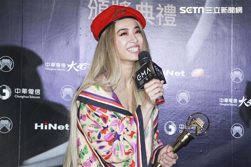 第30屆金曲獎獲得年度專輯獎蔡依林。（記者邱榮吉、林士傑/攝影）