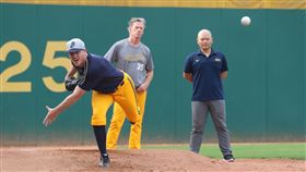 ▲中信兄弟左投Casey Harman（赫猛）來台灣首次牛棚。（圖／中信兄弟球團提供）