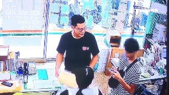 男冒名想騙罷韓聯署書！本尊當場識破