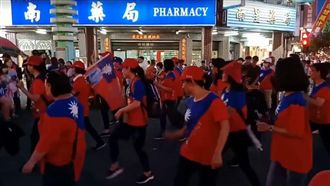 韓粉佔馬路跳廣場舞　高雄人都崩潰了