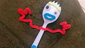 玩具總動員,叉奇﻿,Forky,自製,男友,Dcard　圖／翻攝自Dcard