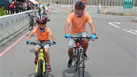 《出發騎幻島》／公視提供。