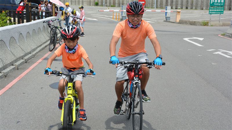 帶9歲兒騎單車環島！阿松超怕騎不動