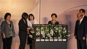 總統蔡英文7日出席促轉會最後一波「刑事有罪判決撤銷公告儀式」。（圖／翻攝蔡英文臉書）