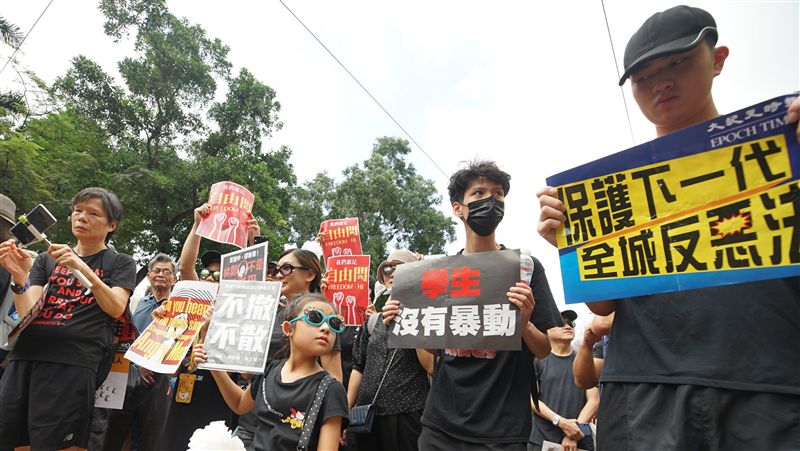 反送中／官媒視角下的香港反送中 北京民眾：怎不報起因 | 國際 | 三立新聞網 SETN.COM