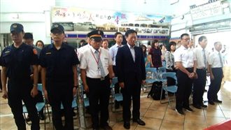 台鐵表揚有功人員　警：學弟屍骨未寒