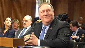 美國務卿蓬佩奧：注意到中國對台侵略性行動美國國務卿蓬佩奧指出，注意到中國不斷增加區域活動，包括政治資訊戰與軍事行動，也看到中國對台灣更具侵略性的做法。美方每回與中方對話時也都是從這些議題著手，他認為中方了解美國的政策恆久不變。中央社記者江今葉華盛頓攝　108年4月11日