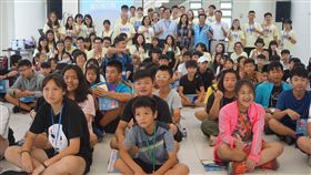 由金門縣生命線協會承辦、沙美基督長老教會和金門大學等單位協辦的108年青少年夏日活力營，今年以「夢想」為主題，9日在金門大學舉行開幕式。