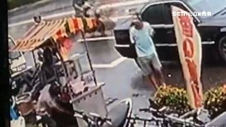 開百萬名車！惡男搶飯糰攤阿嬤零錢箱