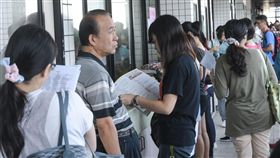 台電7月招考，2萬考生應考，-國家考試-考場-國考-公職- 圖／記者林敬旻攝