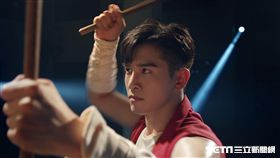 張立昂　小林眼鏡提供