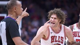 NBA／挑戰制通過　小洛：沒人情味
NBA,密爾瓦基公鹿,Robin Lopez,挑戰制,裁判
翻攝自推特