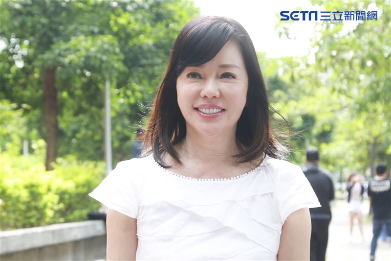 狄鶯與孫安佐一同做公益影片拍攝。（記者林士傑/攝影）